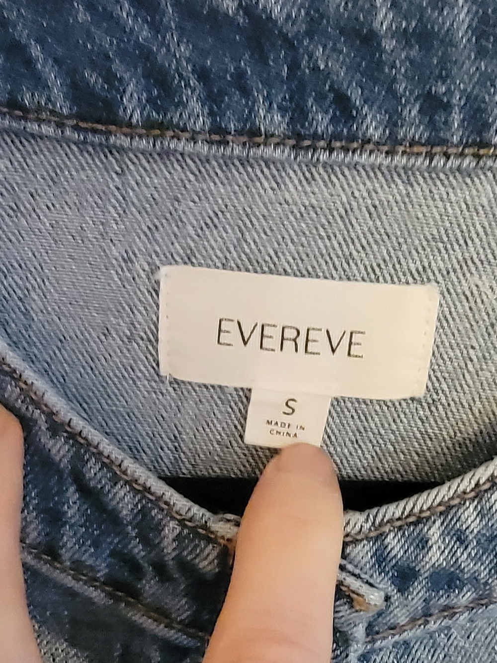 Evereve Light Blue Distressed Denim Jacket - Picture 4 of 4